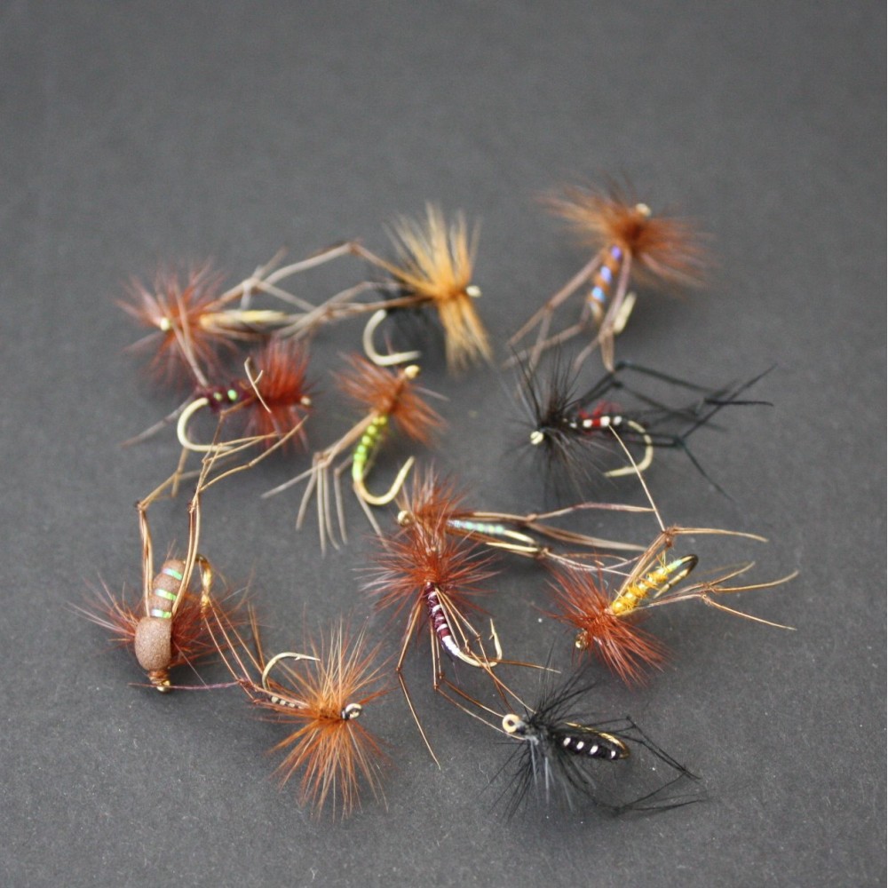 12 Claret Fishing Flies Choice of Sizes Hopper Trout Flies Olive & Yellow